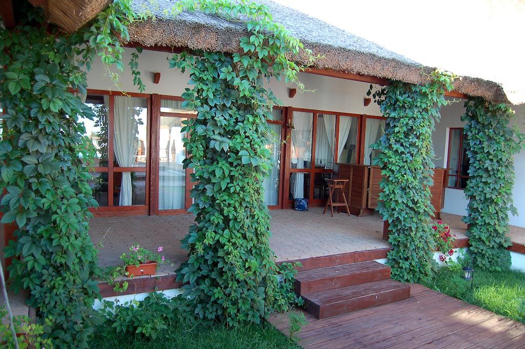 Doi Capitani Hotel Crişan Exterior foto